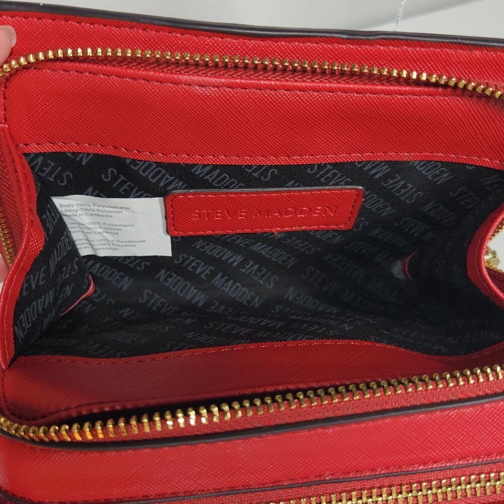 Steve Madden Crimson Bkarlee Purse Crossbody Red - Picture 9 of 11